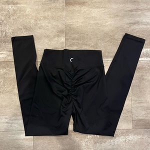 Zyia Scrunchy What Size 4 leggings